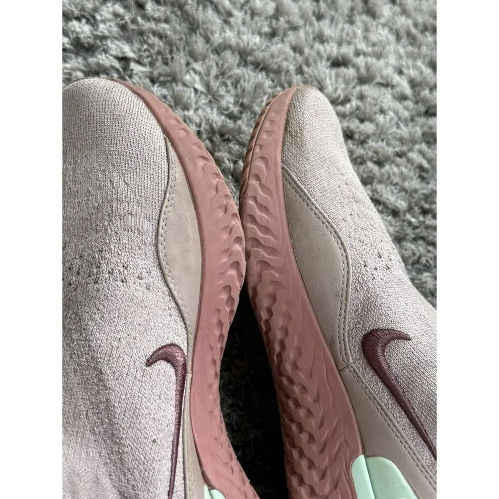 Nike Rise React Flyknit Smokey Mauve Womens Size 11 Running Shoes AV5553-226